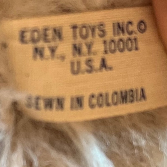 Vintage Hallmark Cuddles to Share White Fluffy Plush Bear 8" Valentine's Bear - Picture 7 of 7